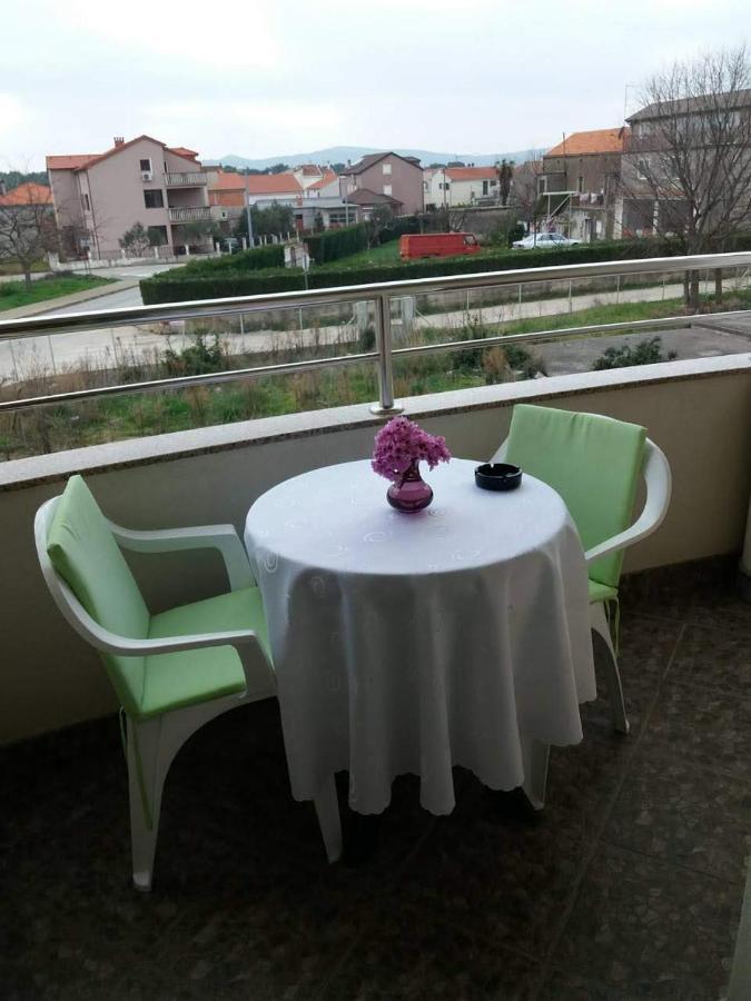ביוגראד נה מורו Apartments Angie מראה חיצוני תמונה