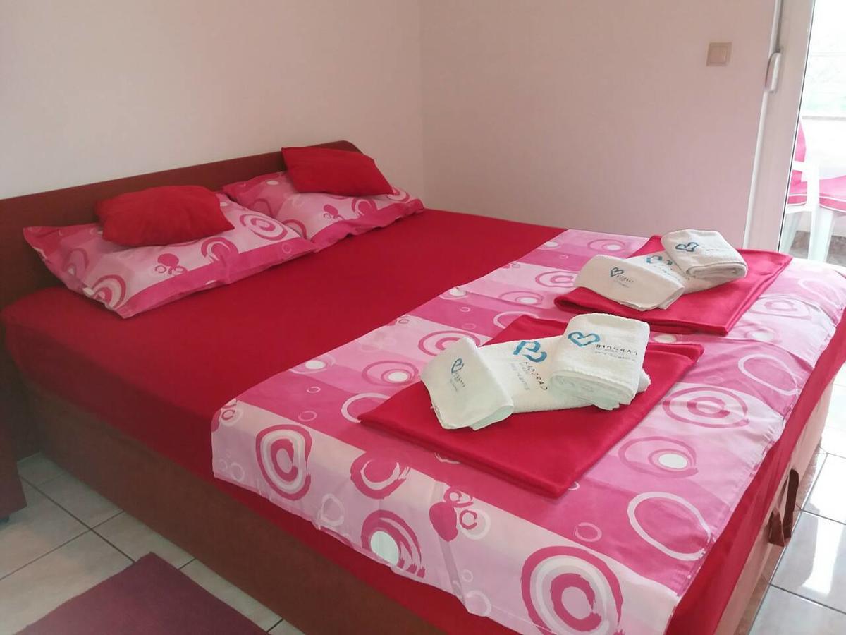ביוגראד נה מורו Apartments Angie מראה חיצוני תמונה