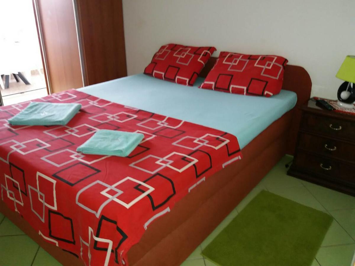 ביוגראד נה מורו Apartments Angie מראה חיצוני תמונה